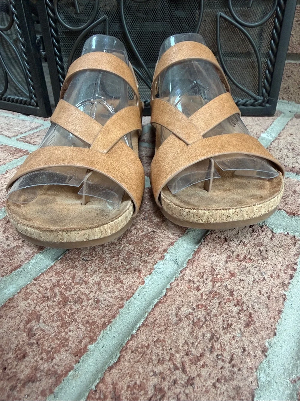 Eurosport Women’s Tan Strappy Comfort Sandals, EUC, Size 8.5 - Picture 5 of 9